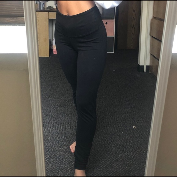 Old Navy Black Leggings - Picture 1 of 3